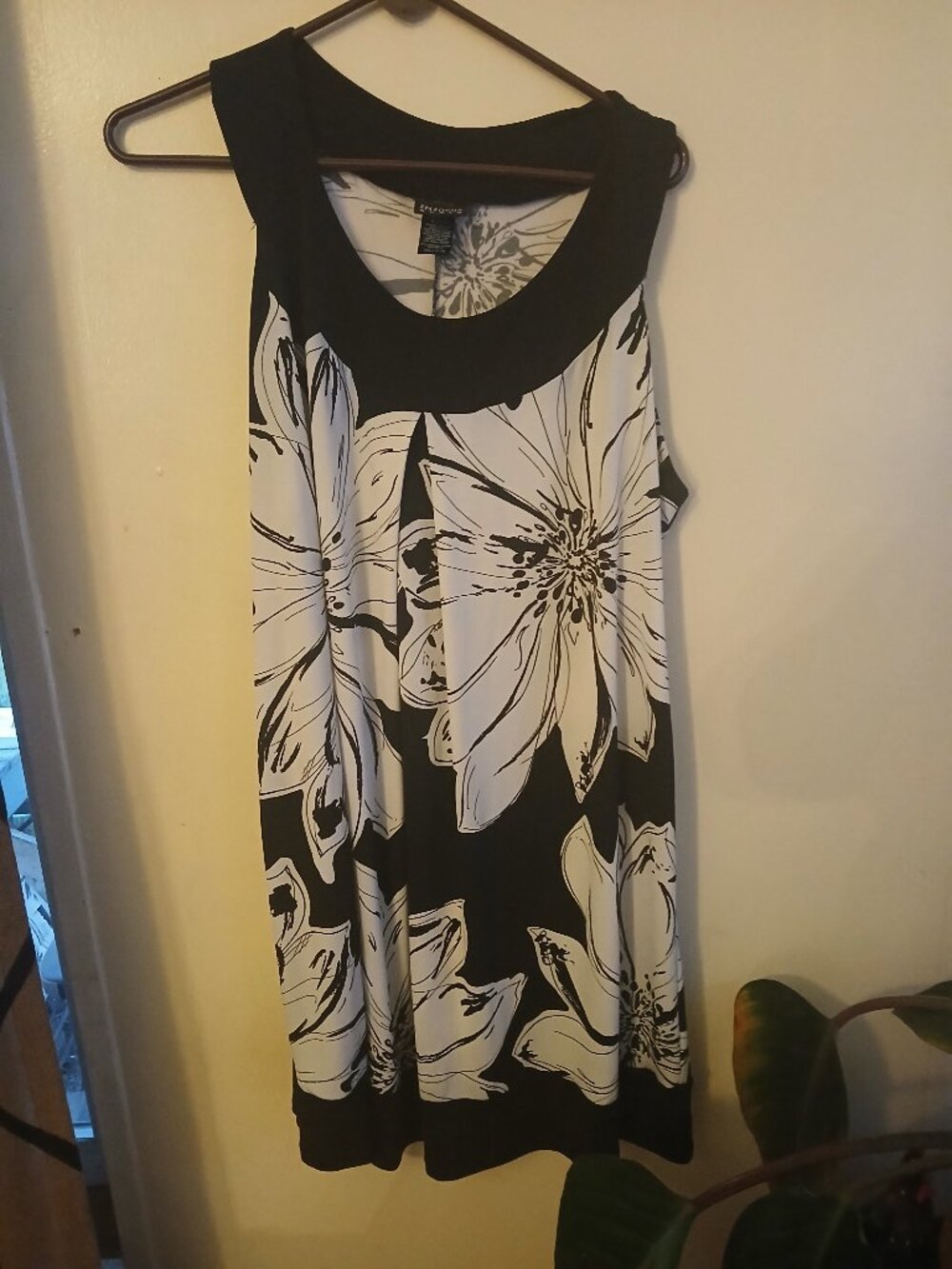 Enfocus women black and white flower print dress Size 20W